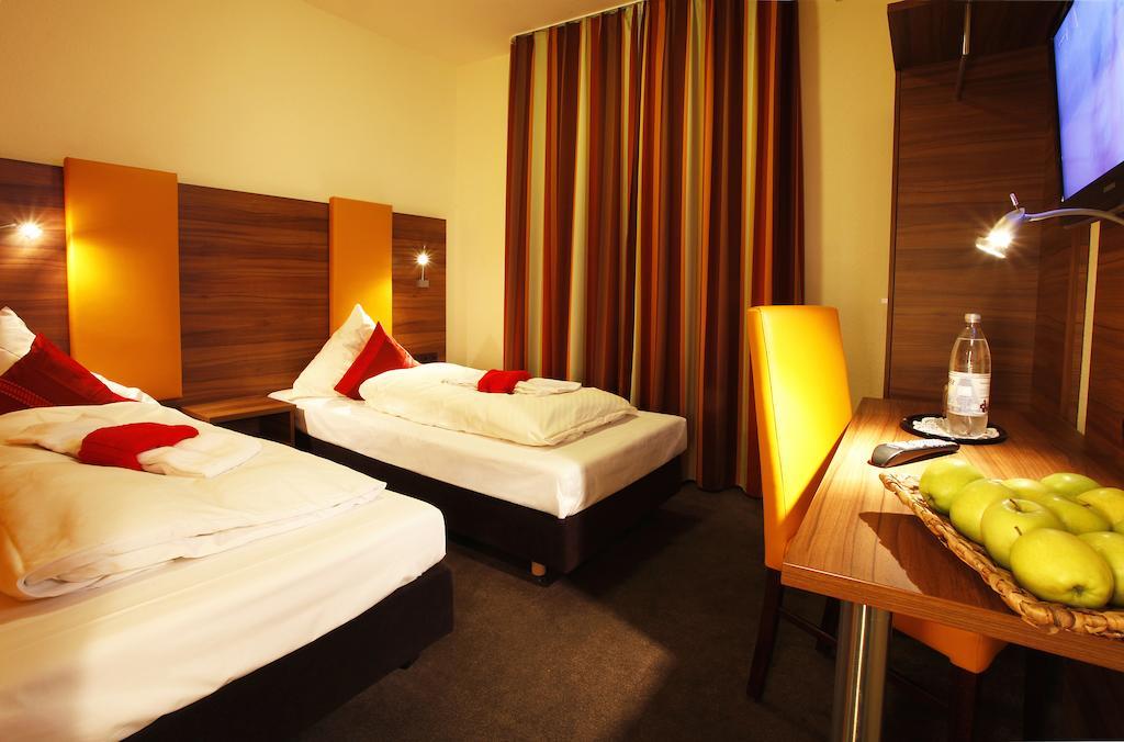 Warsteinerhof By Centro Comfort Cologne Chambre photo