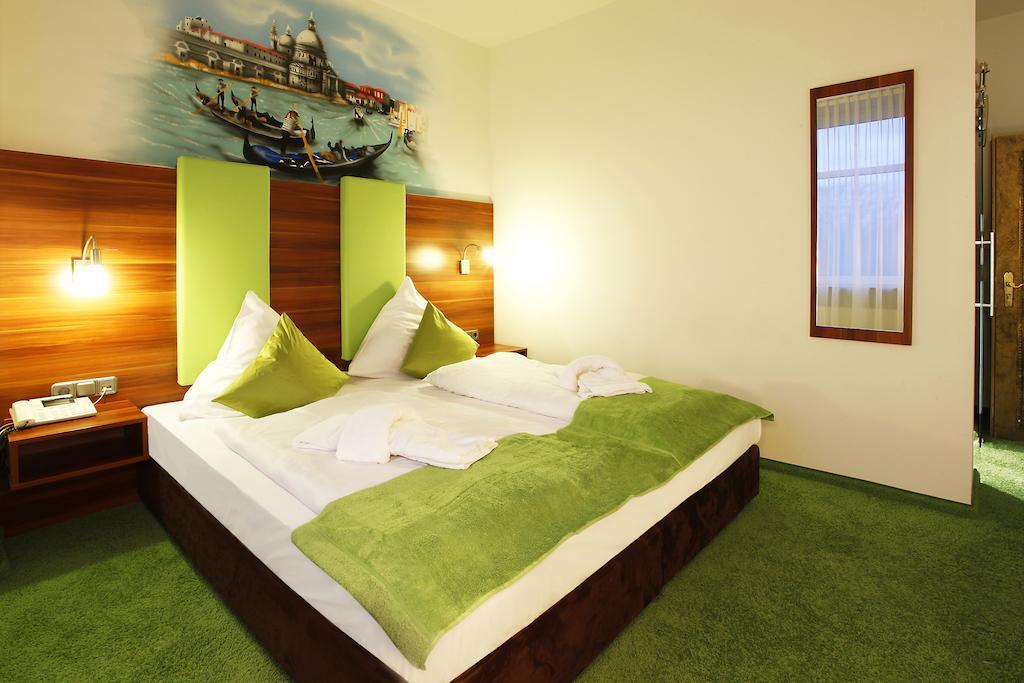 Warsteinerhof By Centro Comfort Cologne Chambre photo